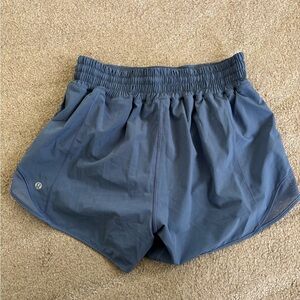 lululemon athletica Women’s Hotty Hot High-Rise Lined Short 4"